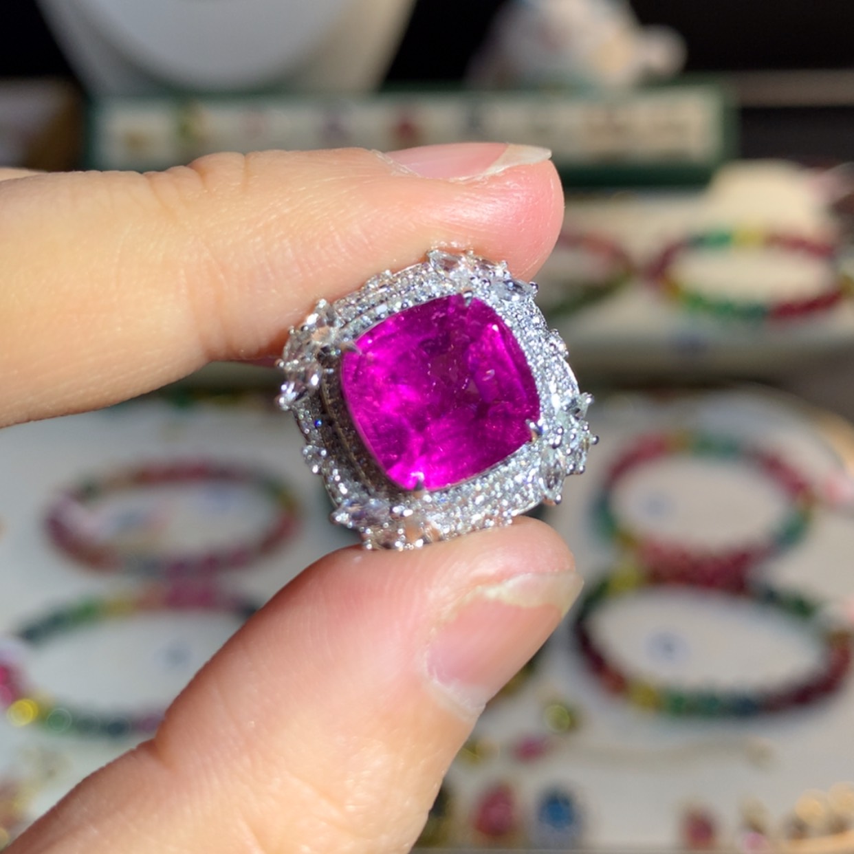 【闪购商品】碧玺吊坠(不含链)18K金镶嵌碧玺
