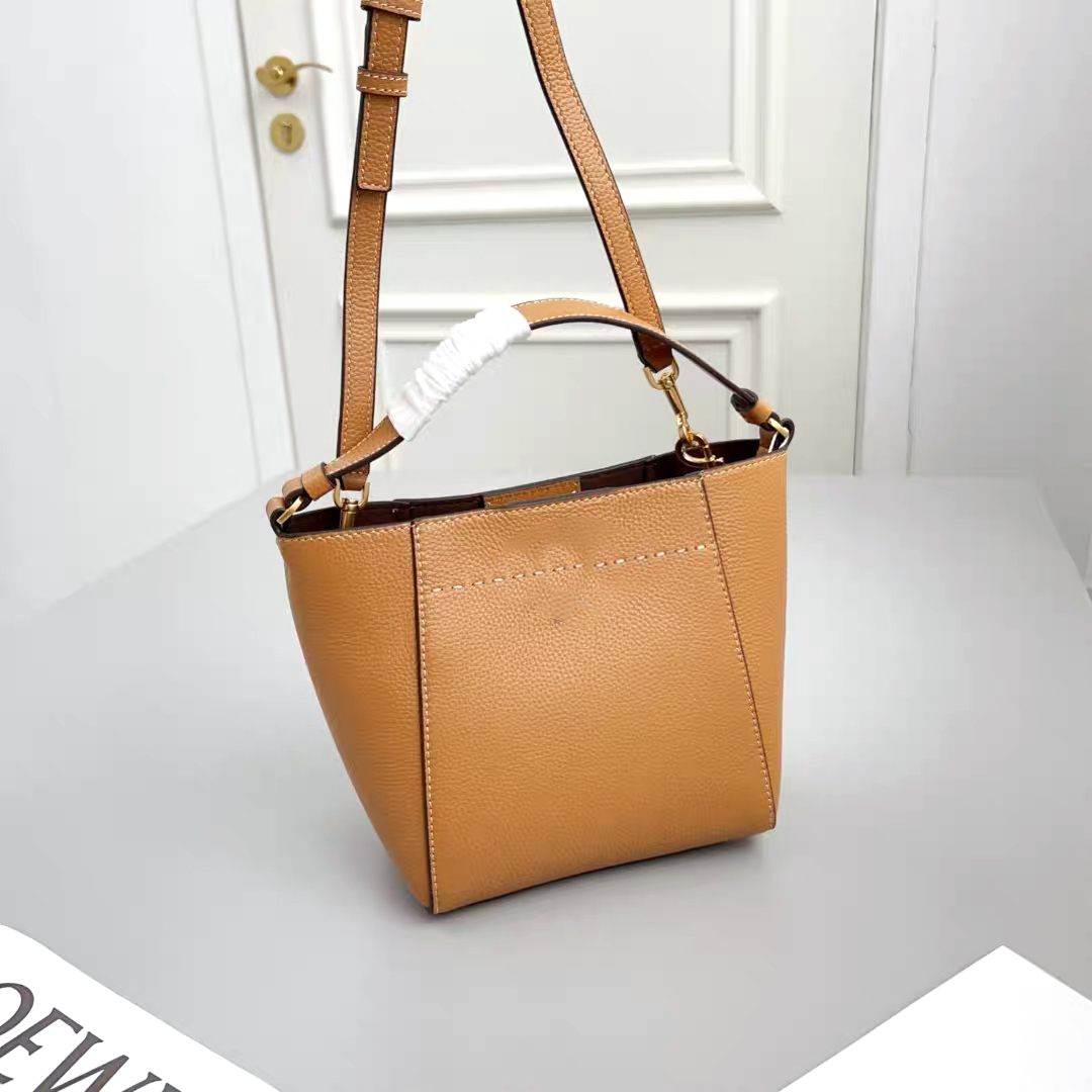 T家荔枝纹单肩斜挎手提水桶包