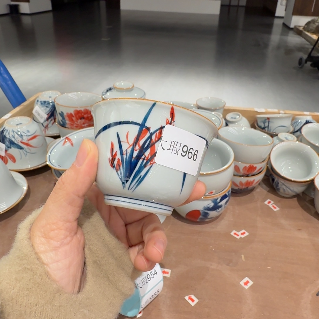 釉下手绘茶具微瑕