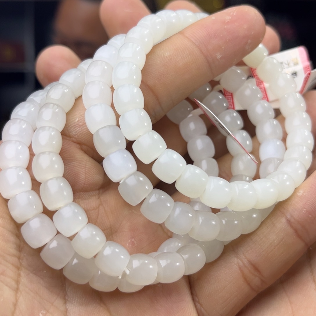 和田玉手串未镶嵌纯天然13年新疆且末天泰8多样性发其一