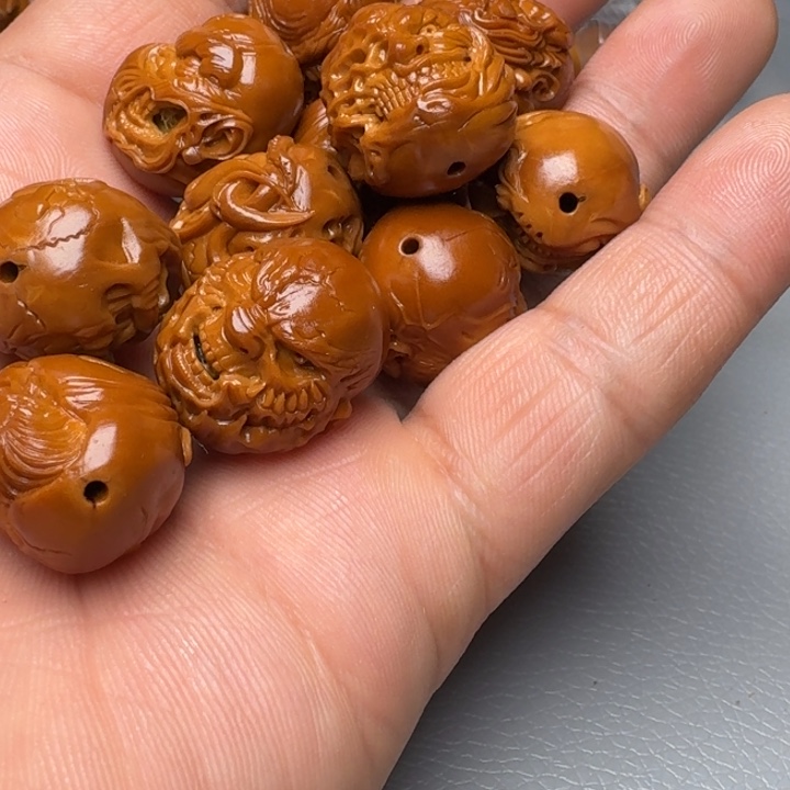 橄榄核手串彪****）橄榄核666