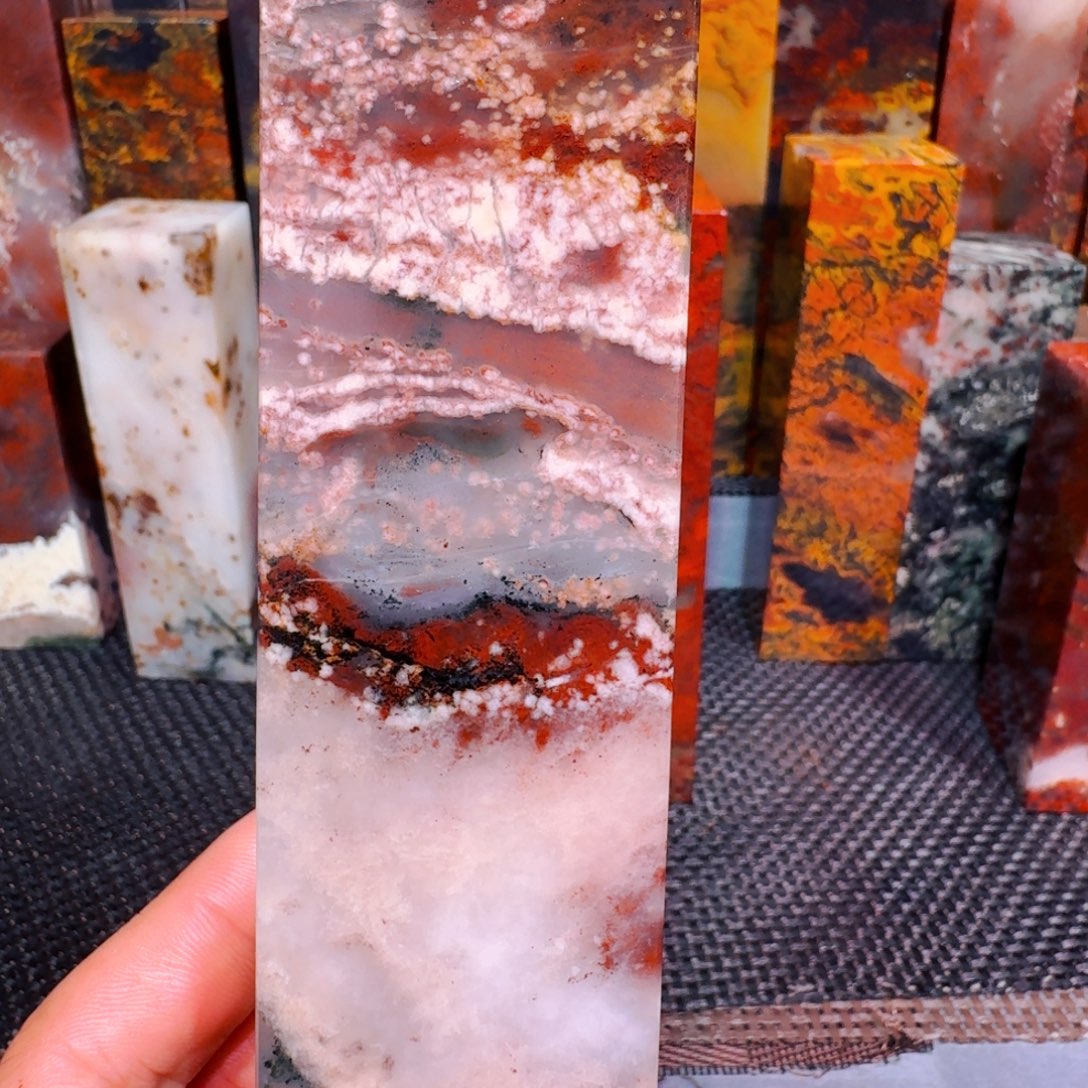 铁桂林鸡血玉上郎料章