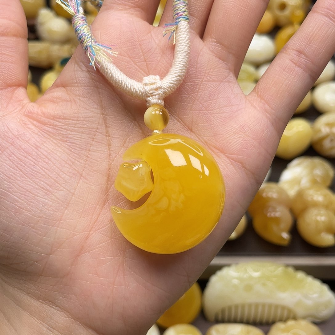 未镶嵌蜜蜡裸石刘*星蜜蜡