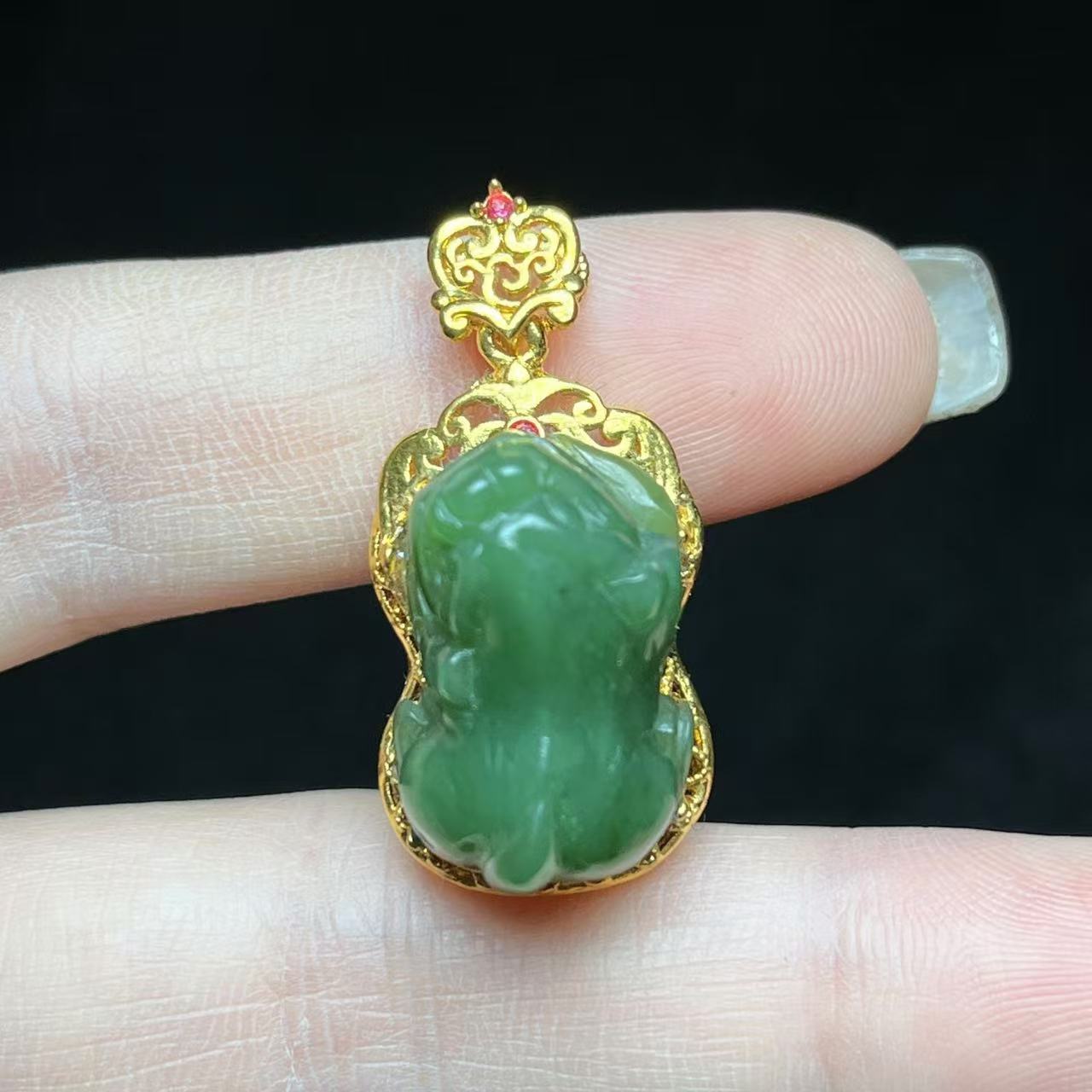 【大吉珠宝】18k金镶和田玉貔貅吊坠 Y13295 【11*18mm】多样性发一