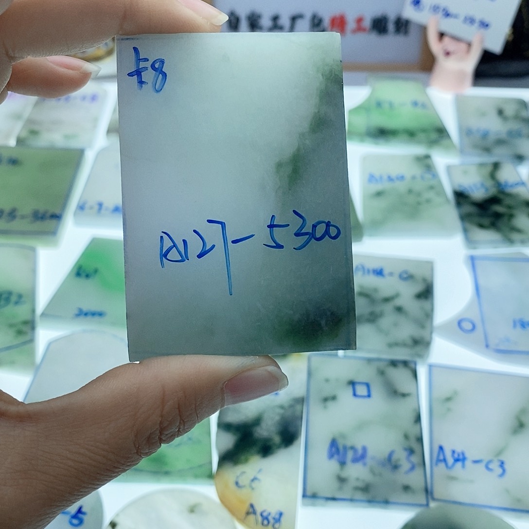 定制翡翠未镶嵌骑**讯私人定制