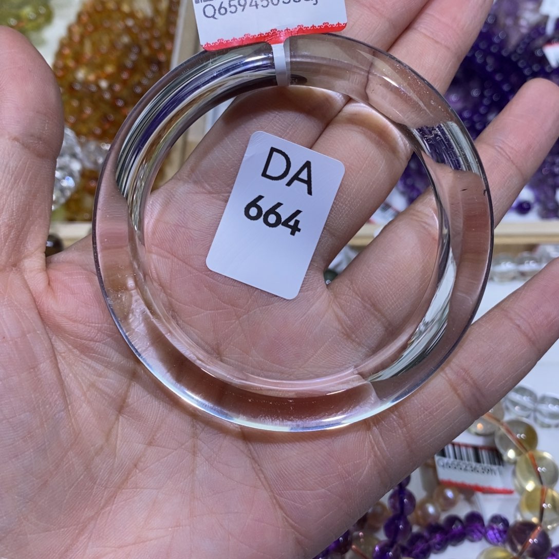 多样性发一未镶嵌水晶