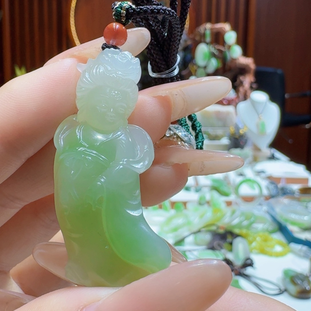 和田玉翠青冰底唐女未镶嵌