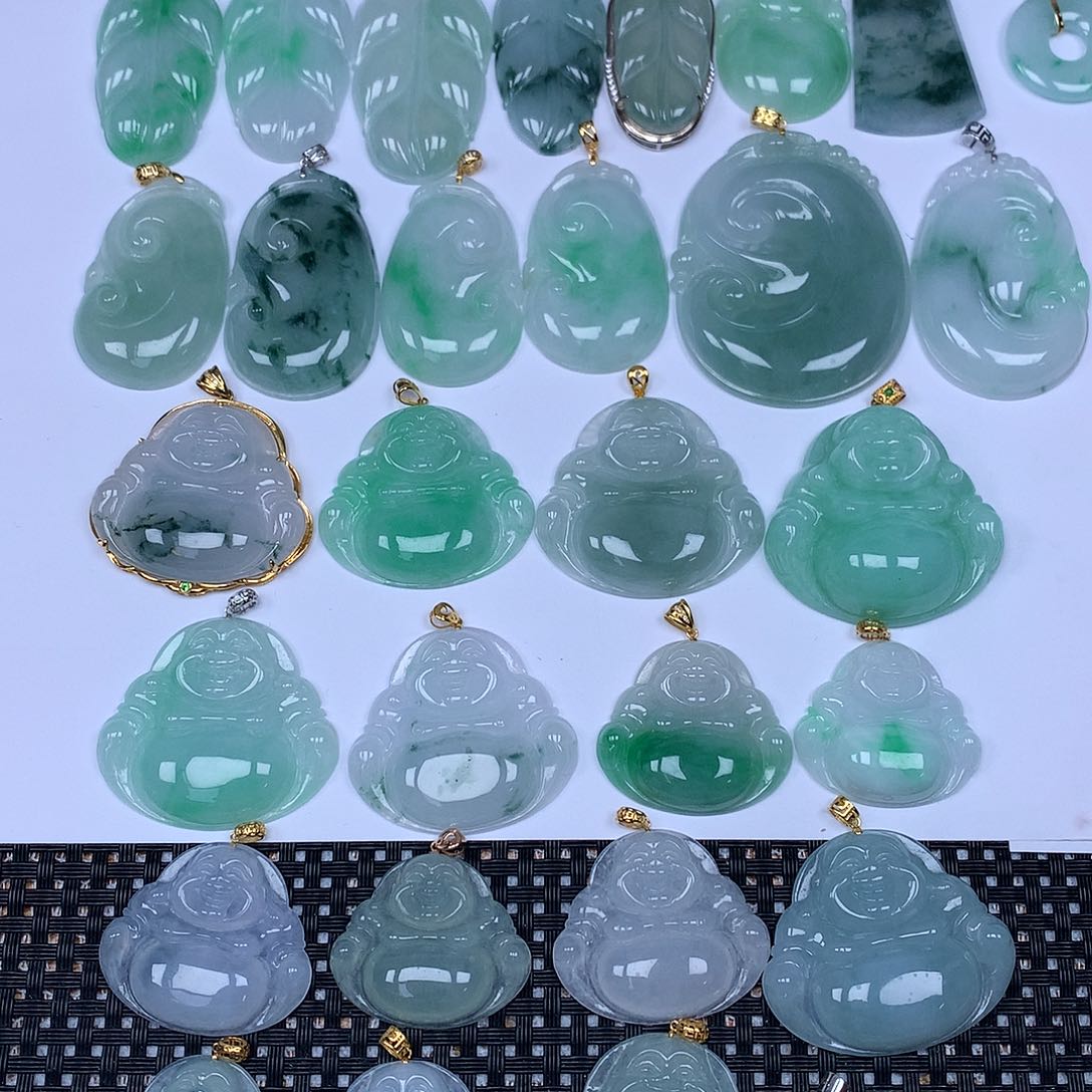 翡翠未镶嵌颈饰我