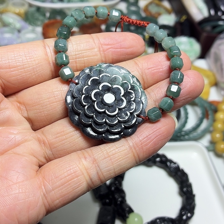 翡翠未镶嵌手链乌鸡山茶花