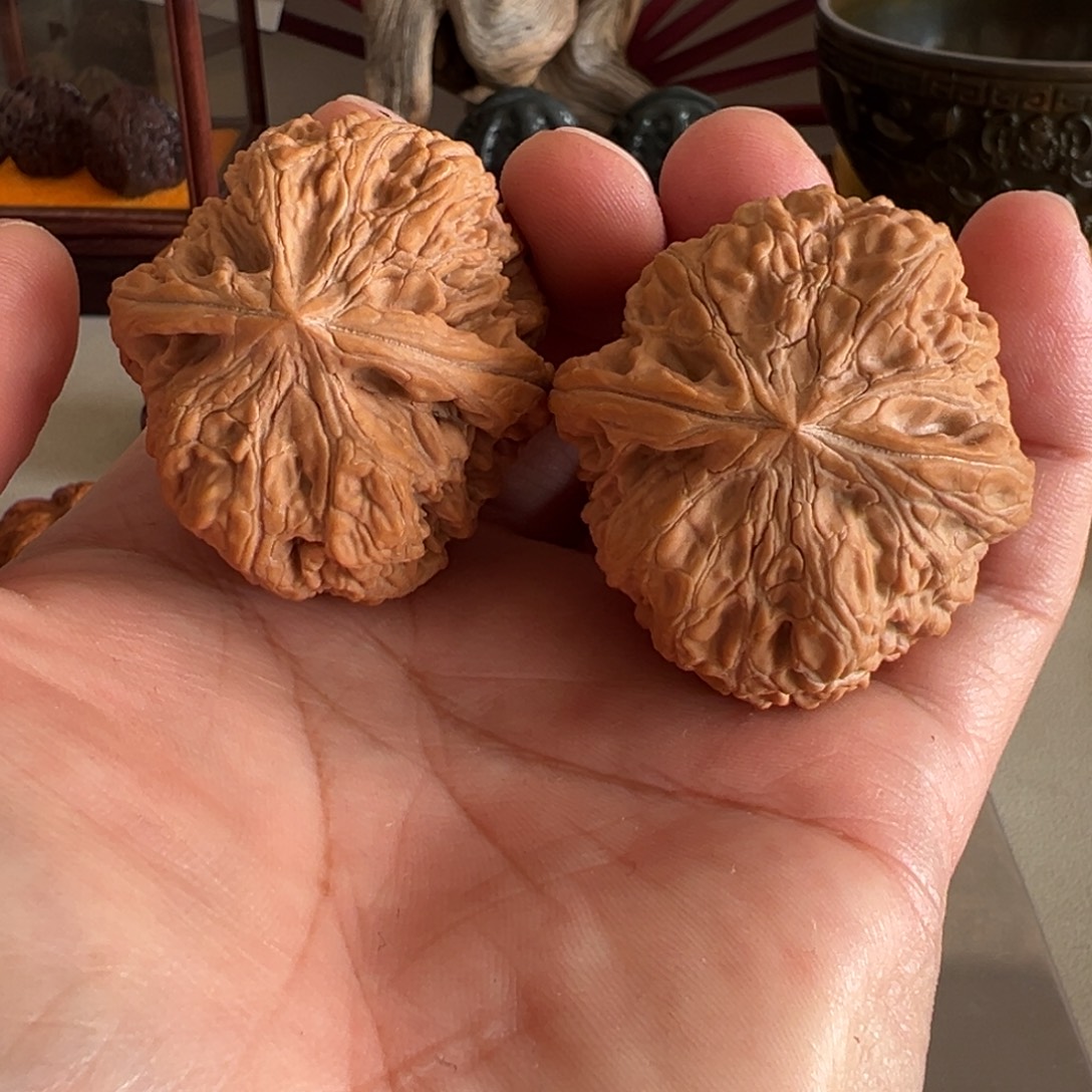 周***汉文玩核桃吊坠西北将军