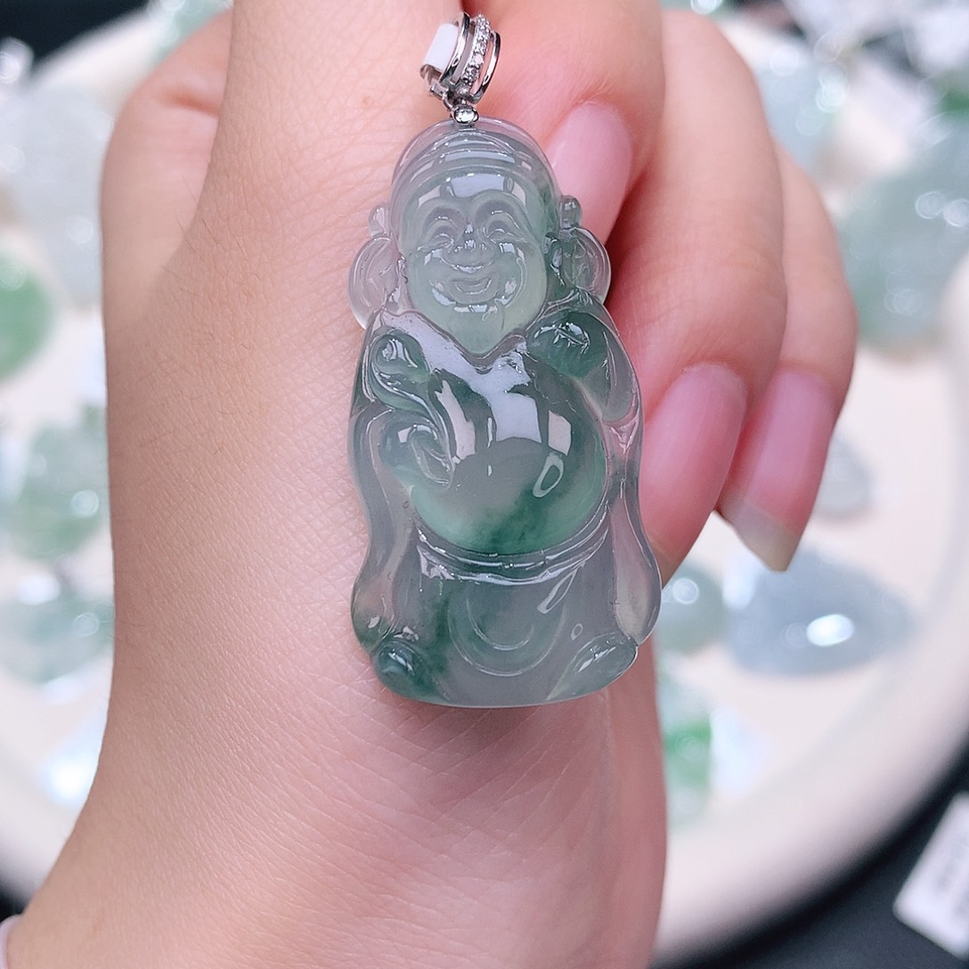 颈饰18K金镶嵌翡翠36.7-19-5.5