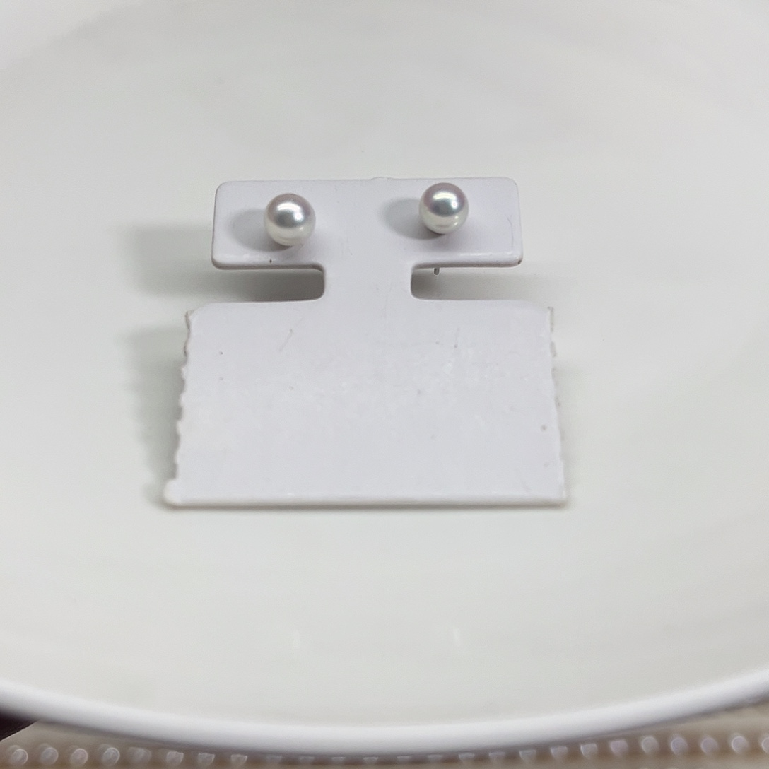 淡水珍珠耳饰银S925镶嵌5毫米