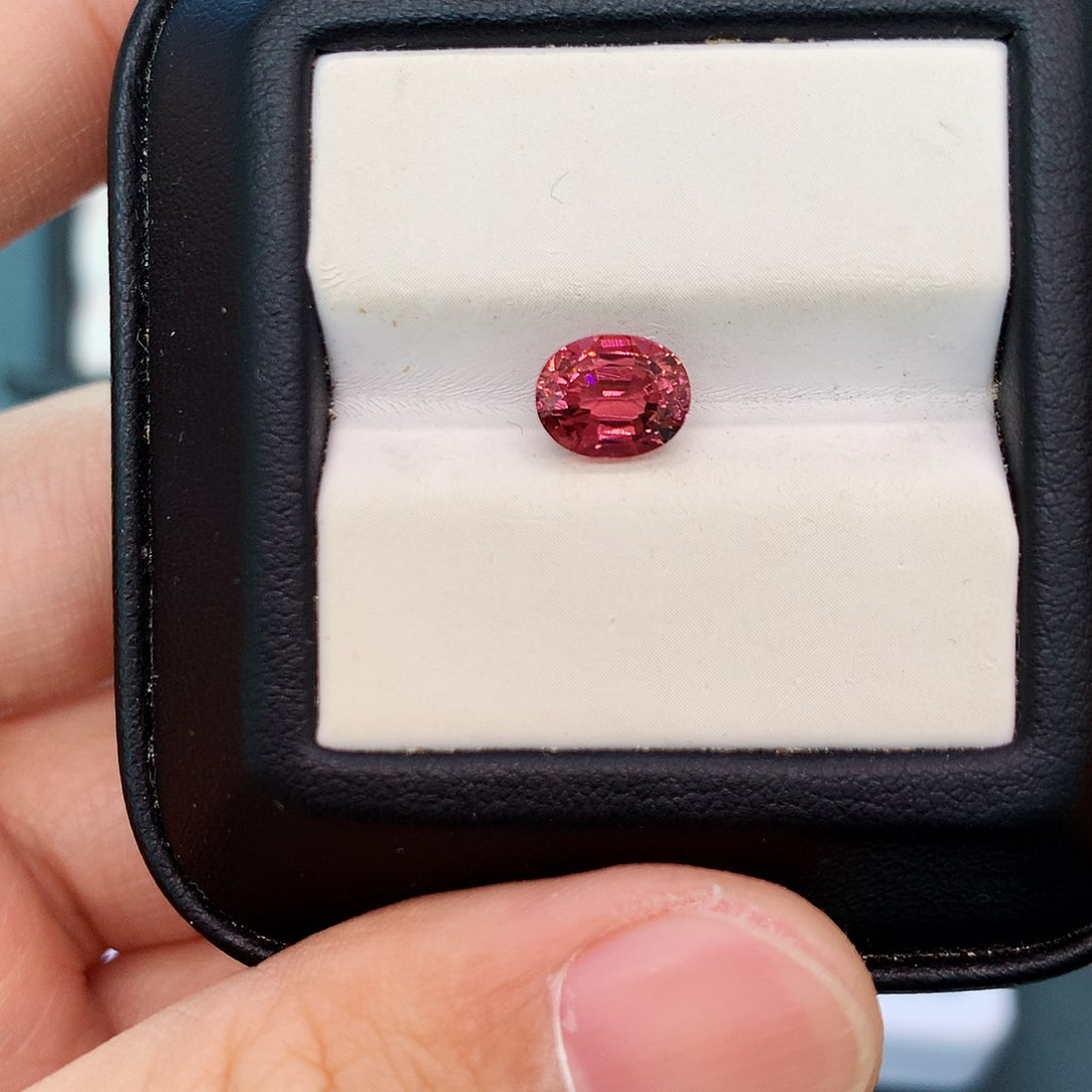 碧玺1.66克拉日落色未镶嵌