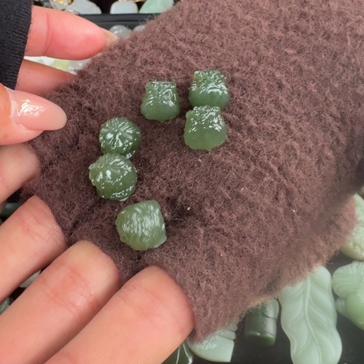 和田玉未镶嵌颈饰拍一发一多样性荣浩