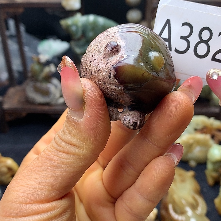 和田玉未镶嵌车挂