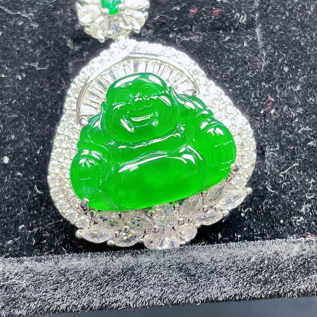 翡翠颈饰未镶嵌137，