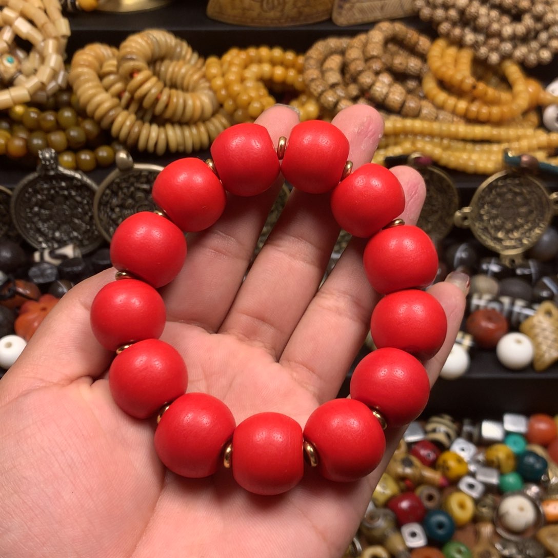 泥塑娘啦擦擦骰子