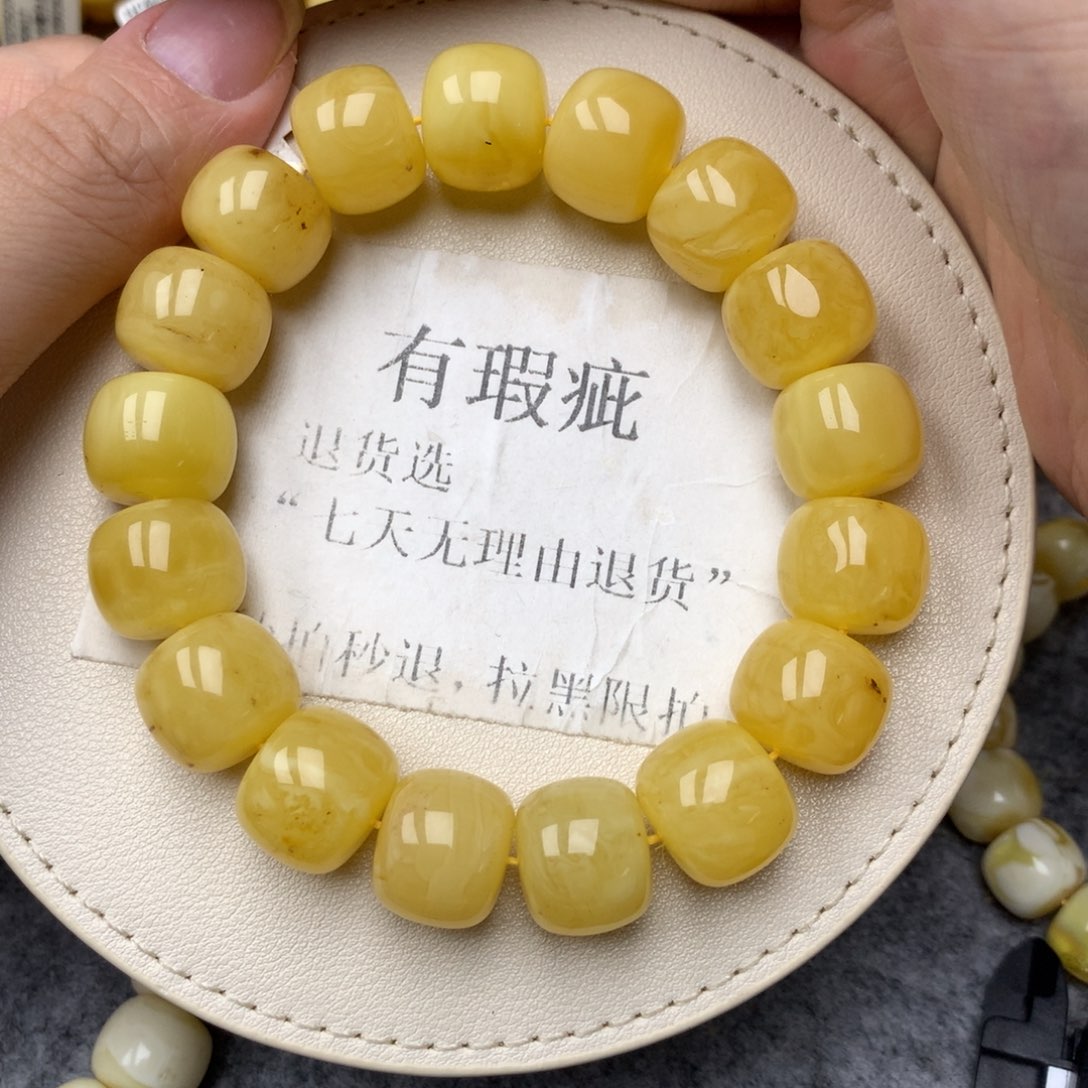 琥珀未镶嵌珠宝奇石15