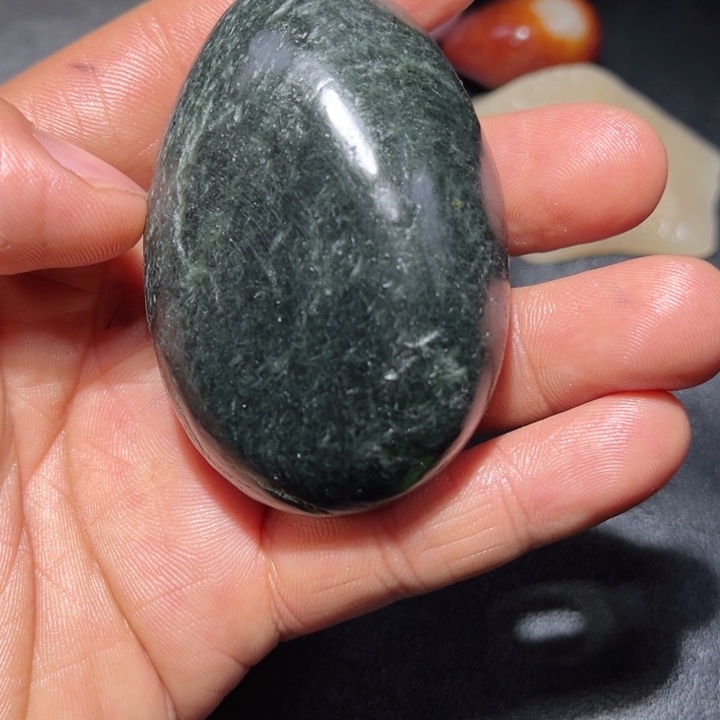 和田玉未镶嵌珠宝奇石