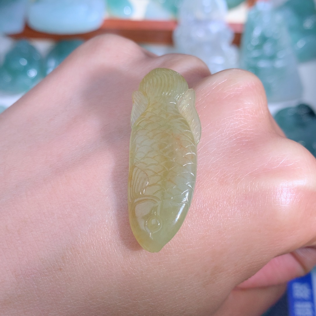 颈饰未镶嵌翡翠鱼