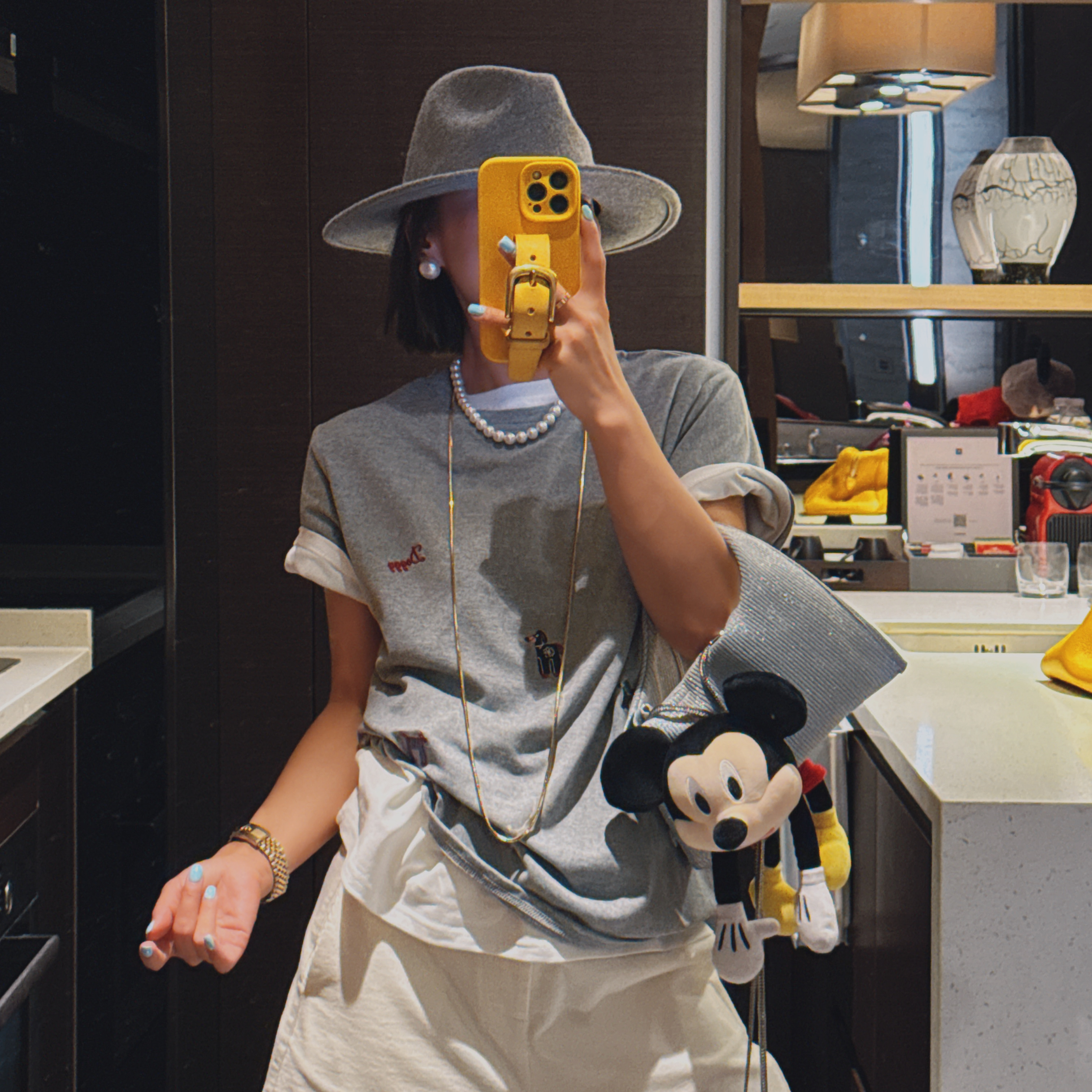 张以萱-韩版秋冬季新款磨毛刺绣百搭减龄款加厚短袖T恤