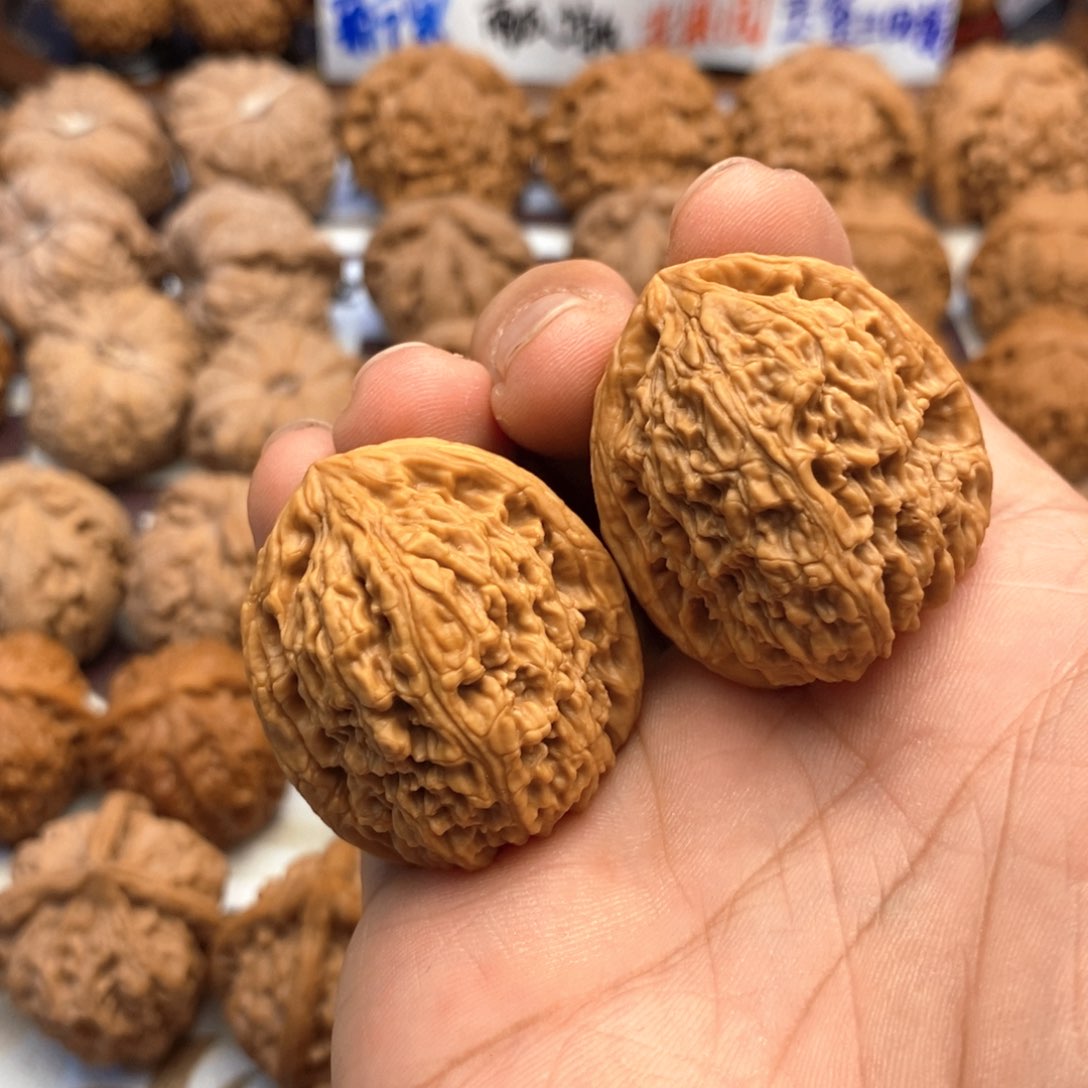 【闪购商品】文玩核桃吊坠七*34尺 全品南疆石 80