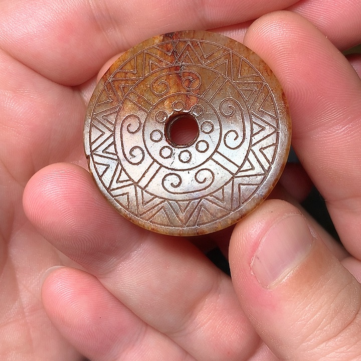 未镶嵌和田玉（糖玉）挂件