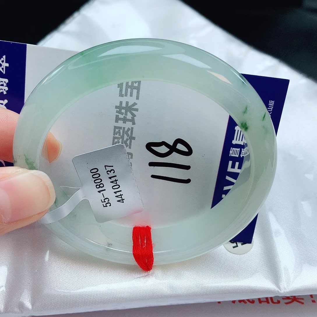 翡翠手镯未镶嵌缅甸天然A货翡翠手镯