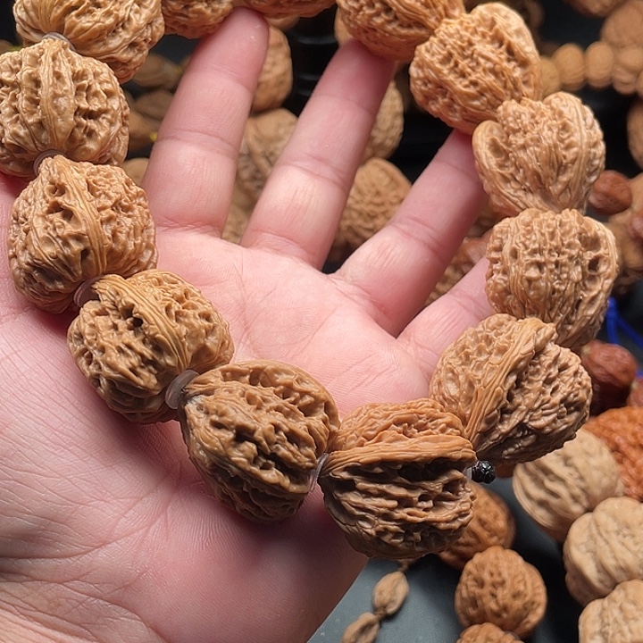 一***饱吊坠文玩核桃9南疆石