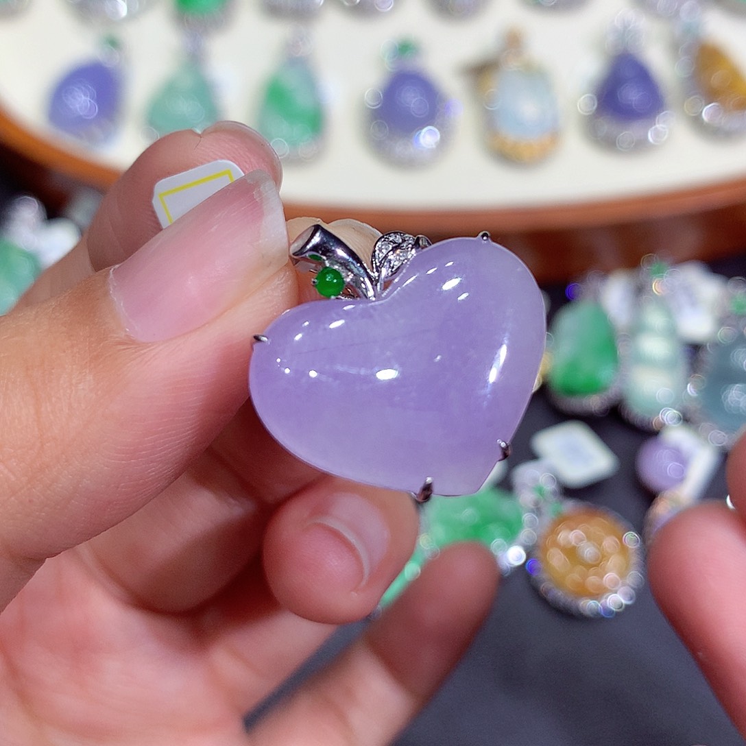 翡翠吊坠(不含链)18K金镶嵌