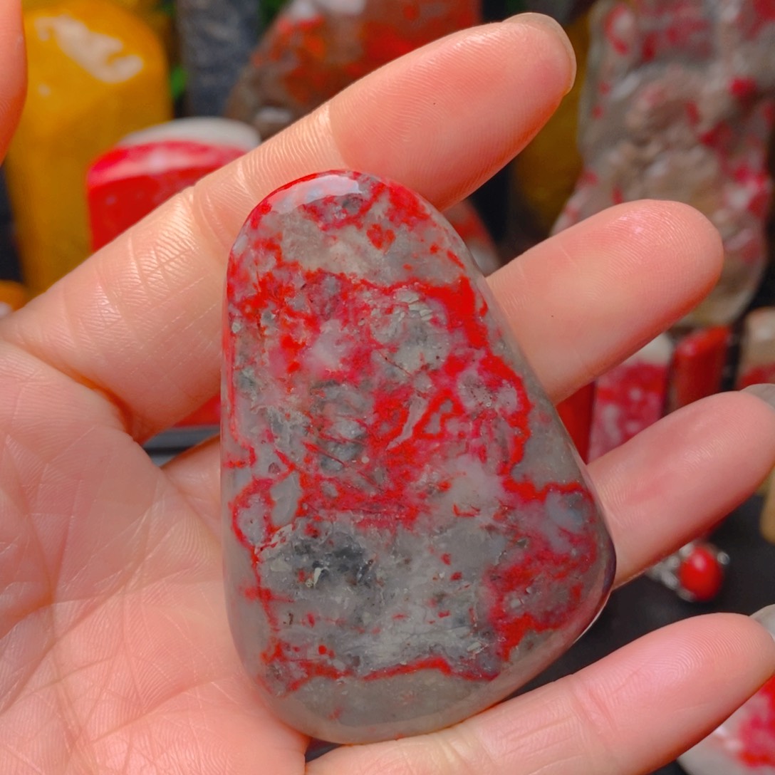 昌化鸡血石昌化鸡血石手把件