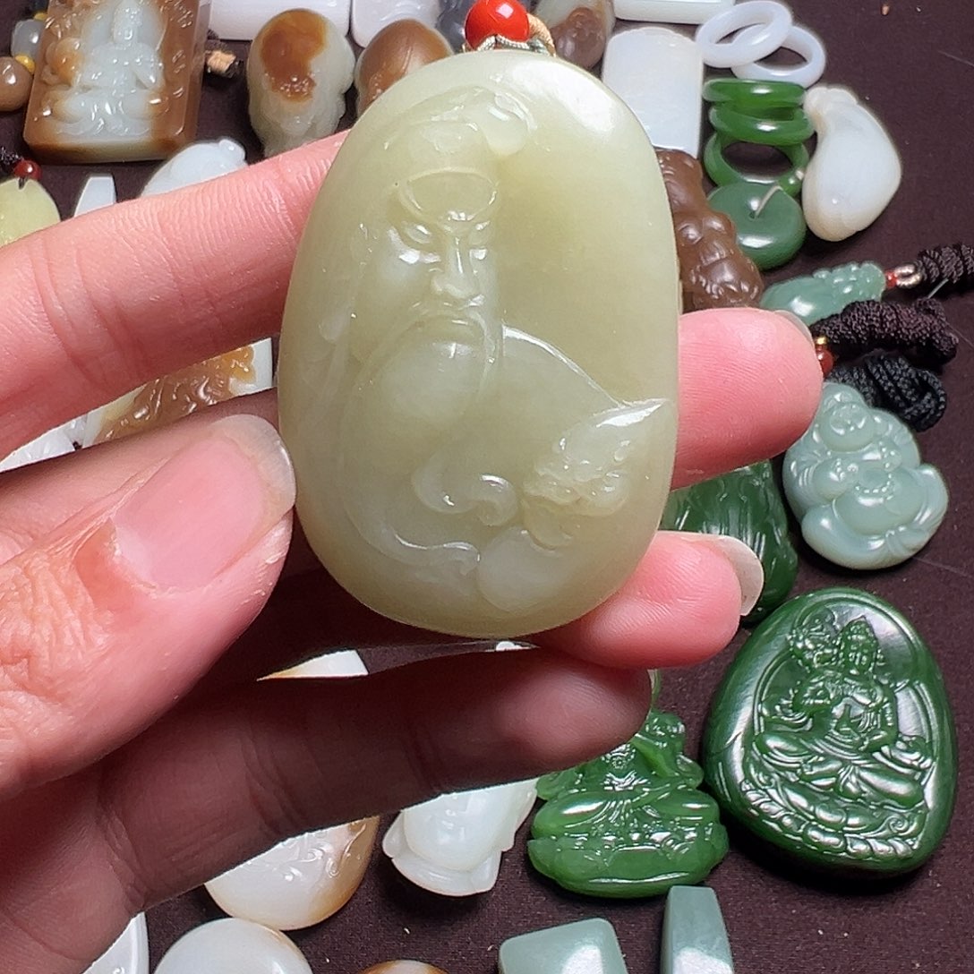 和田玉挂件未镶嵌