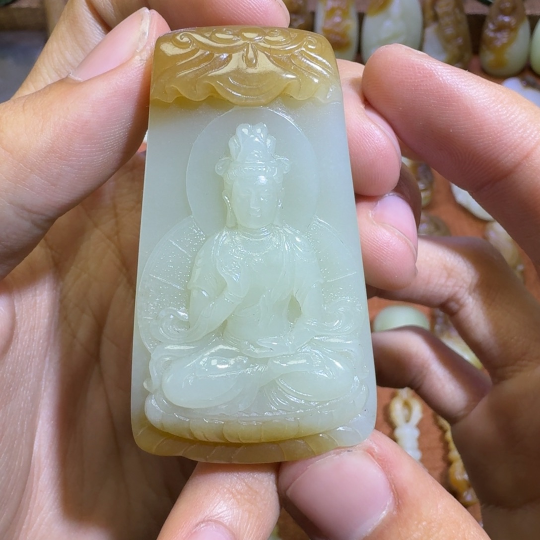 和田玉未镶嵌颈饰