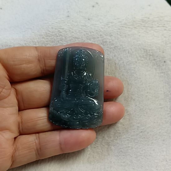 翡翠颈饰未镶嵌一*