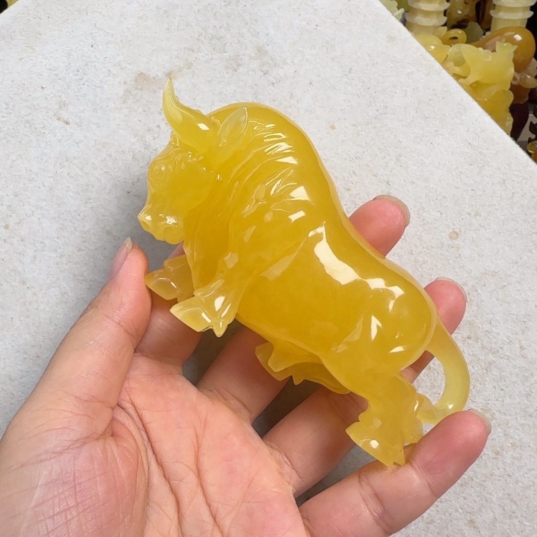 蜜蜡未镶嵌珠宝奇石