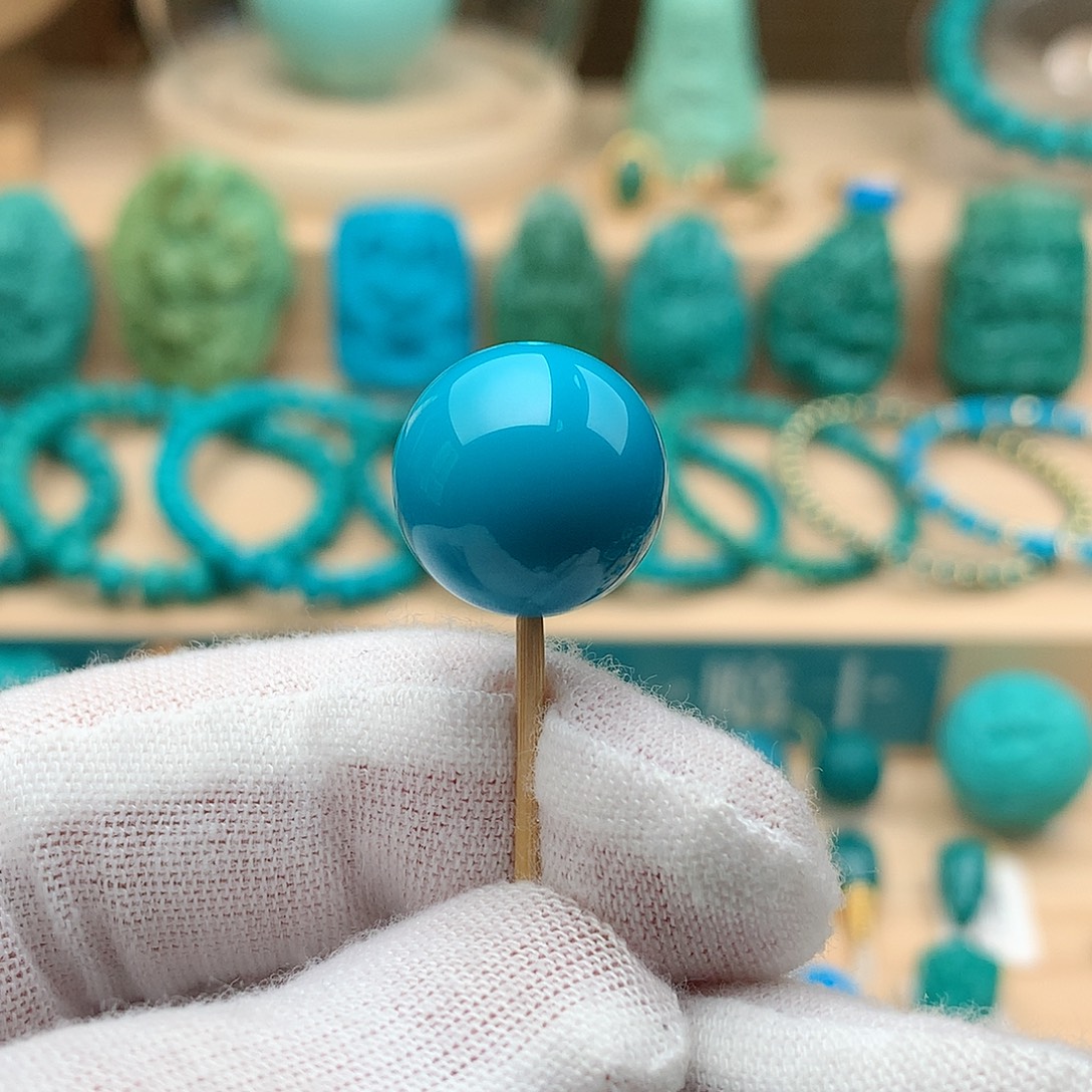 绿松石未镶嵌颈饰