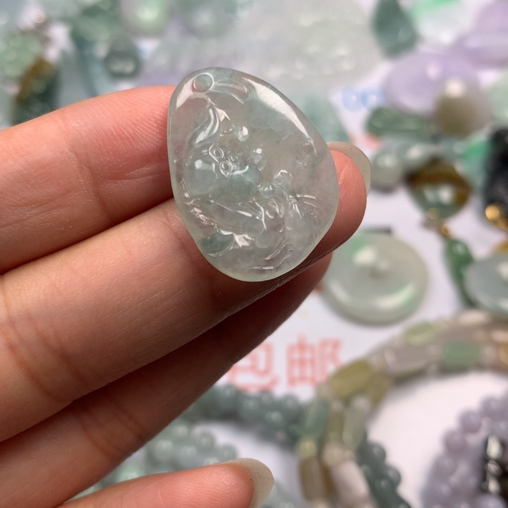 翡翠未镶嵌颈饰翡翠