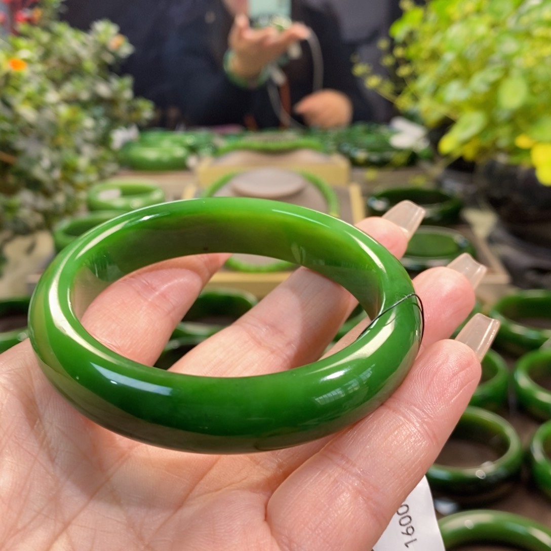 和田玉（碧玉）手镯未镶嵌