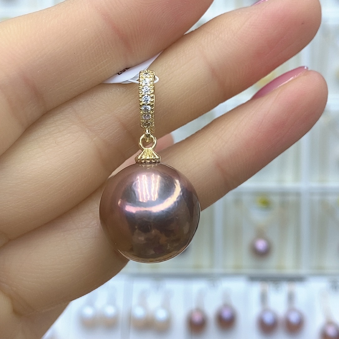 淡水珍珠吊坠(赠链)未镶嵌