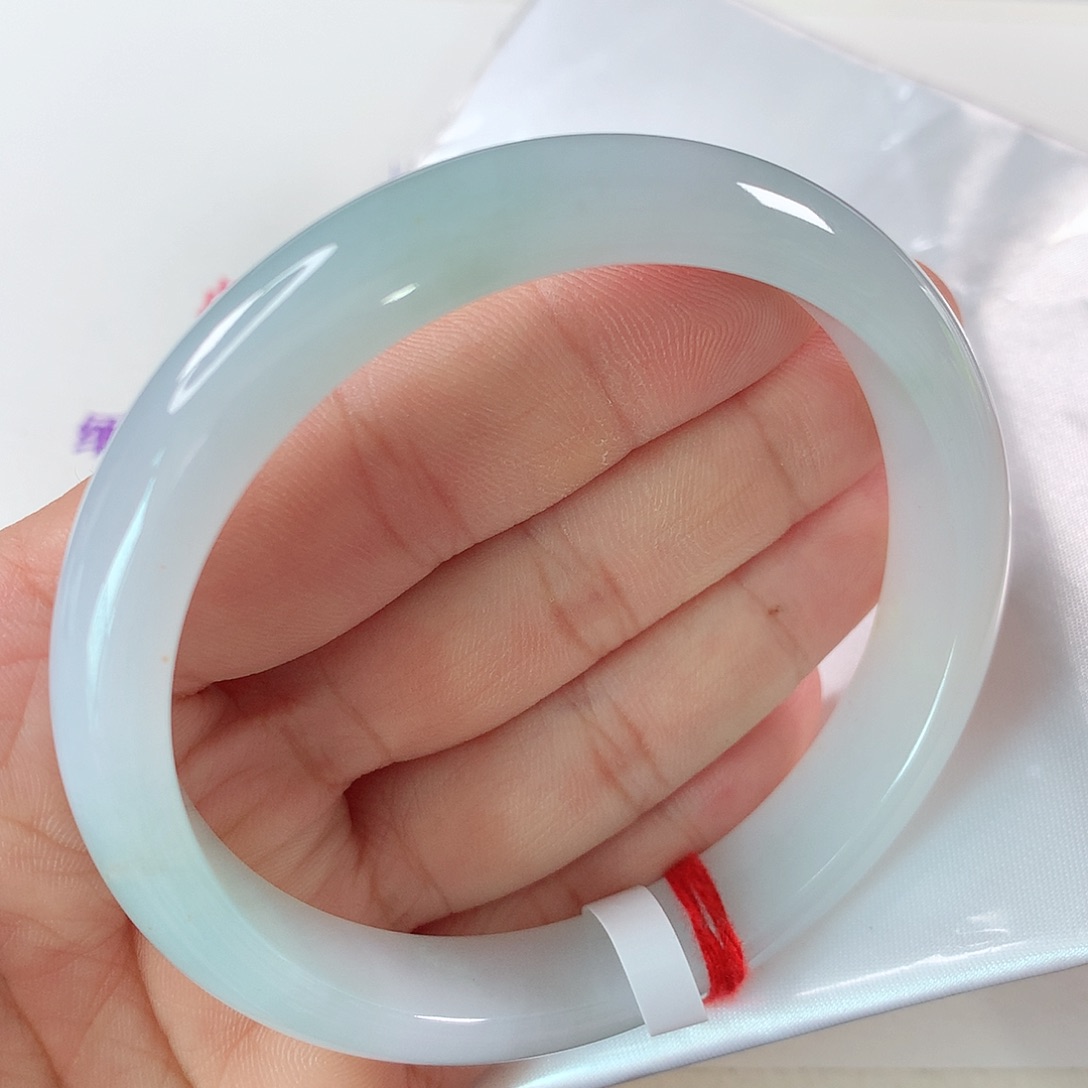 翡翠手镯未镶嵌63圈口 ①⑥①