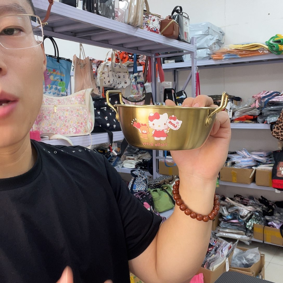 PU化妆包等产品和产品