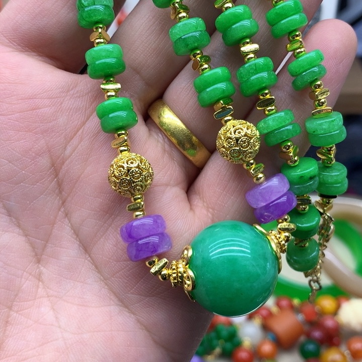 翡翠颈饰未镶嵌吊坠规格