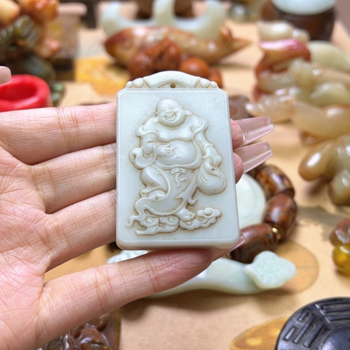 【闪购商品】蛇纹石玉颈饰未镶嵌