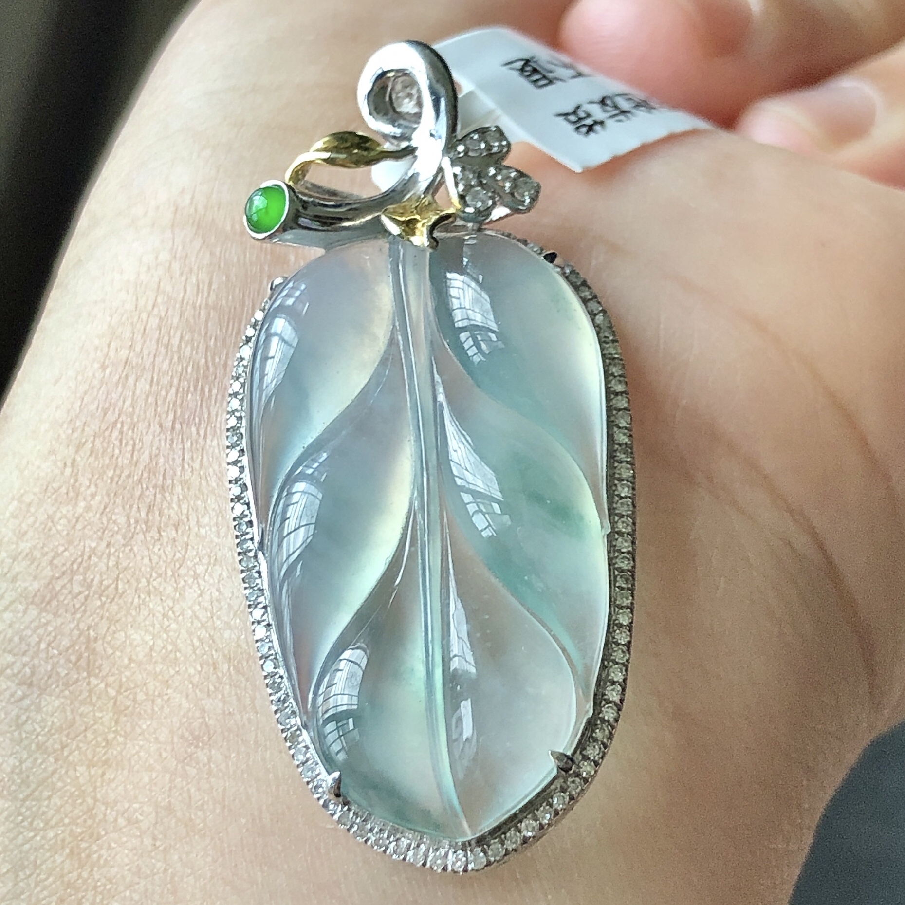 缅甸天然A货翡翠18k金镶嵌老坑冰种飘花叶子吊坠尺寸41.7/20/7.6