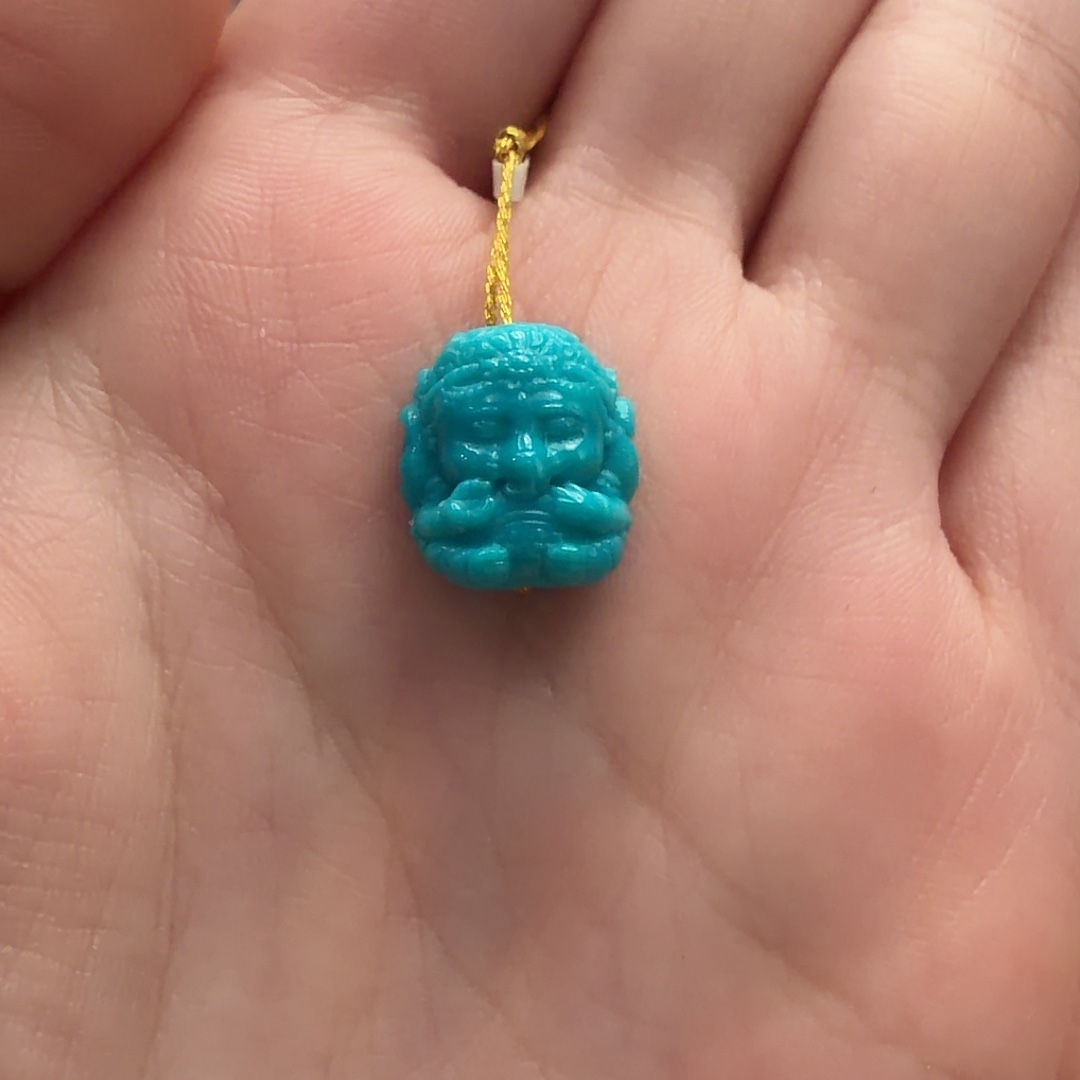 绿松石未镶嵌颈饰