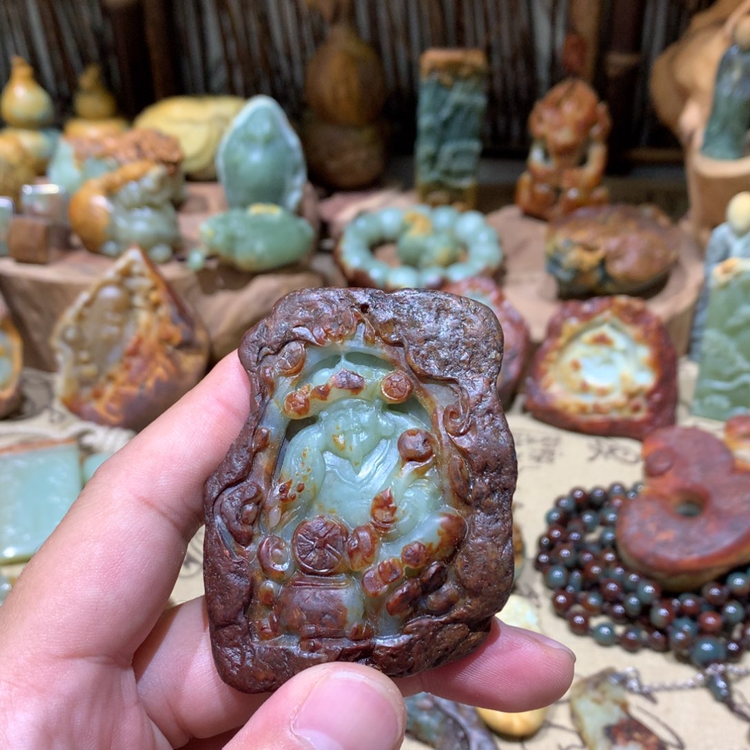 岫岩河磨玉（透闪石质玉）挂件未镶嵌