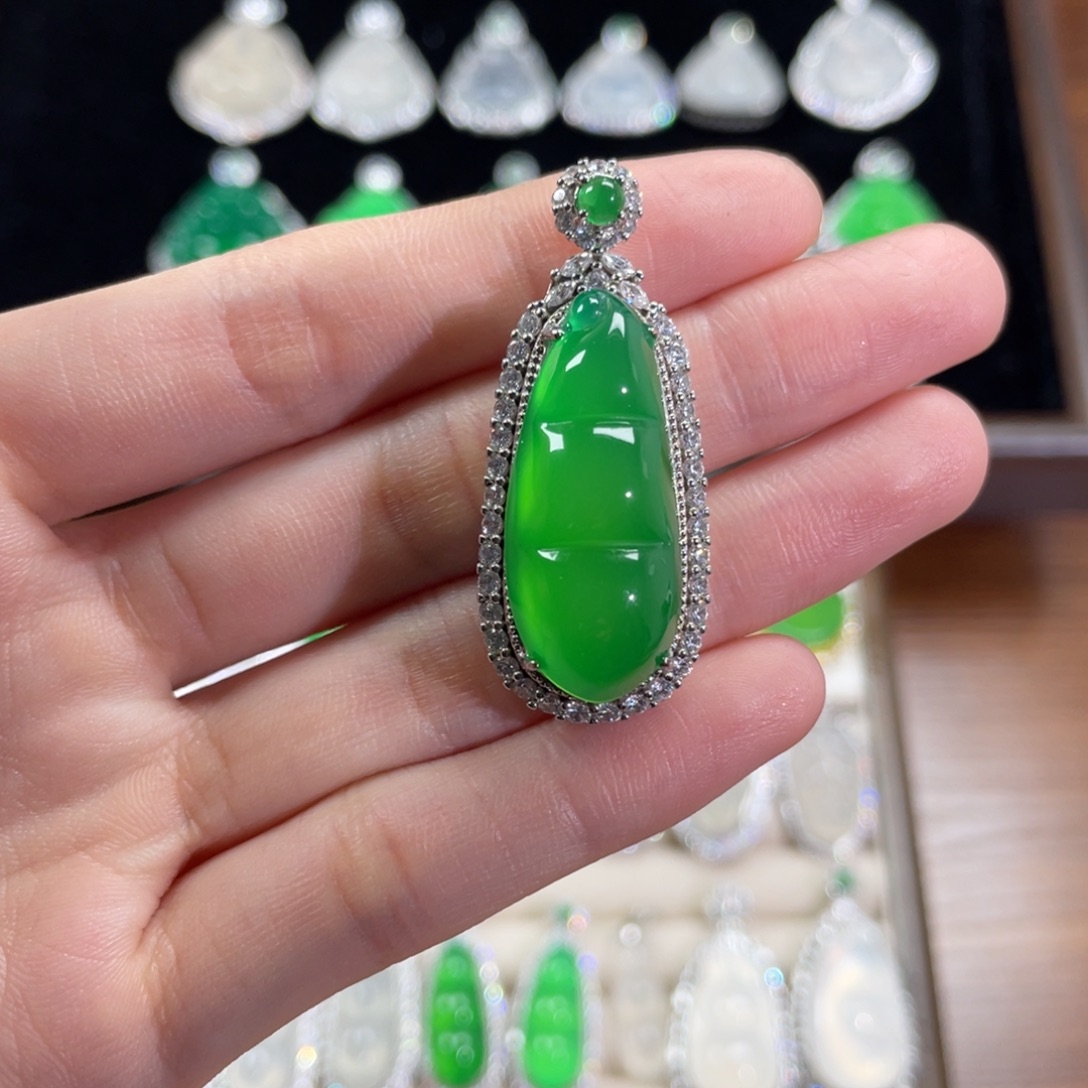 1***.玛瑙/玉髓合金颈饰