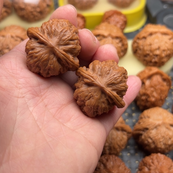 吊坠文玩核桃野狼36精品