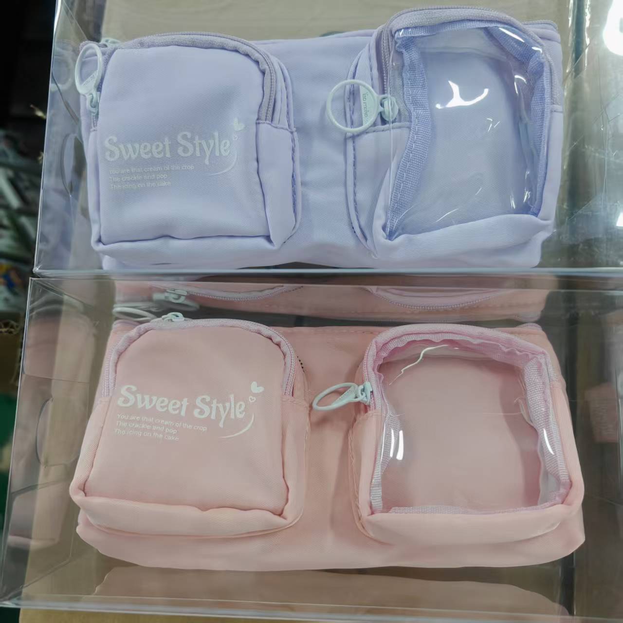 新款大容量便携分区学生简约笔袋