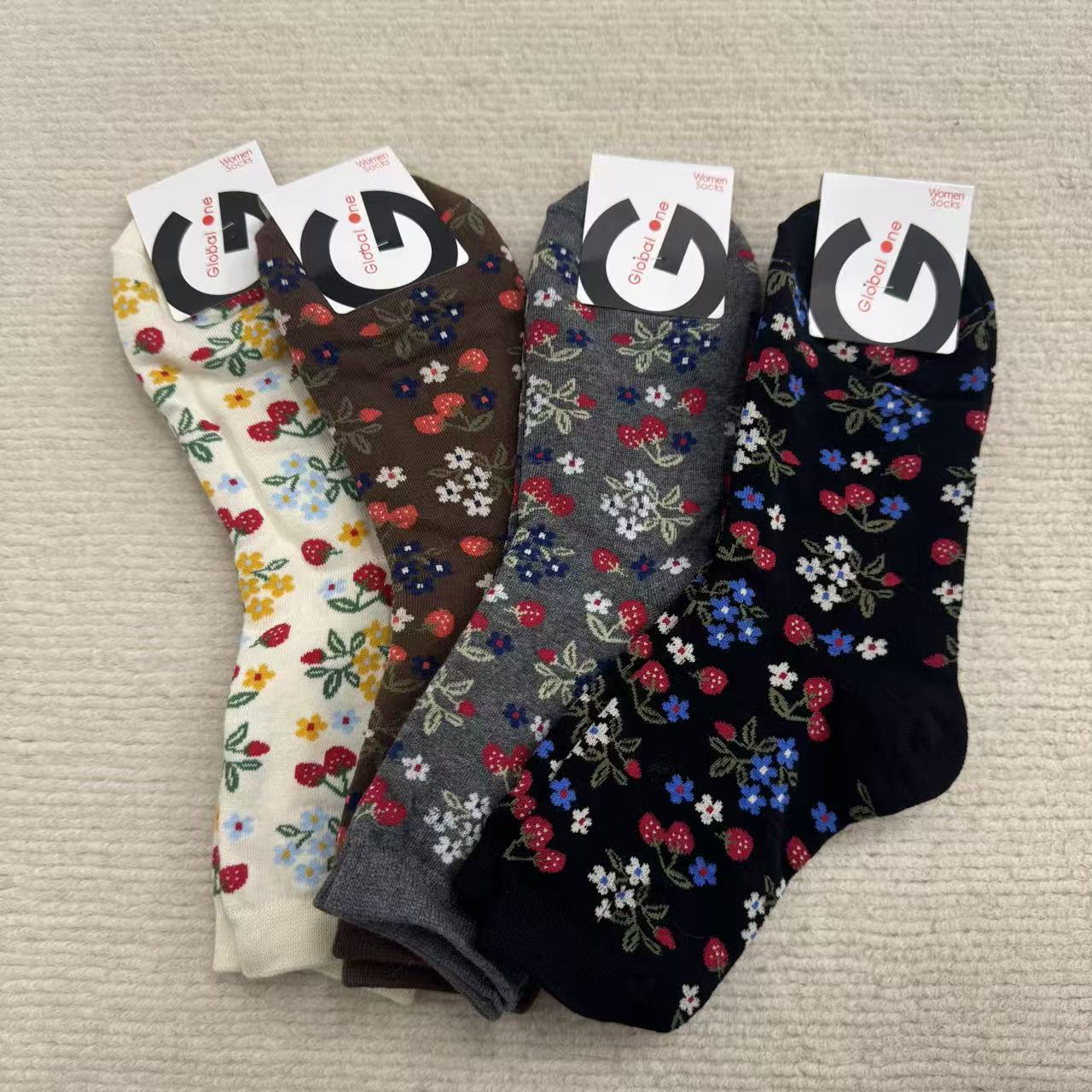 【米乐韩国正品】 秋冬碎花中筒袜子/N0退N0换